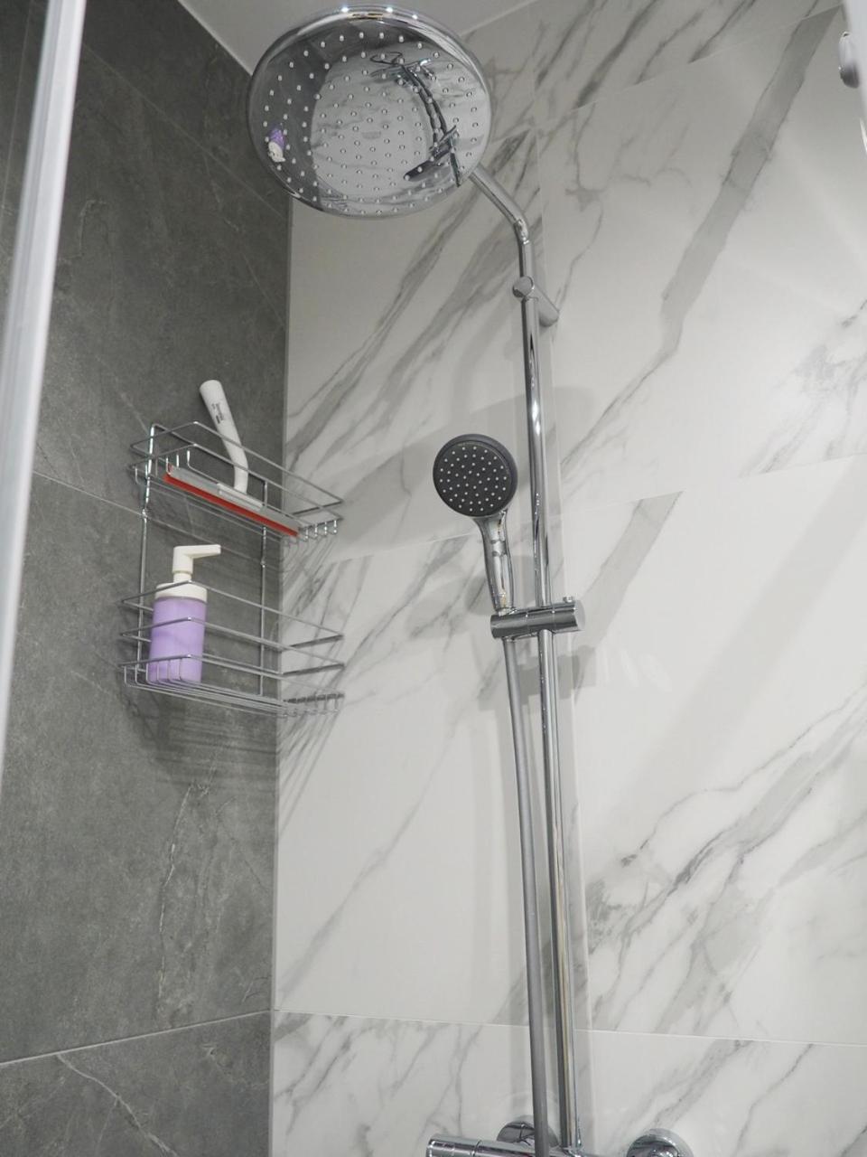 Sunapart A 182 วอร์ซอ ภายนอก รูปภาพ